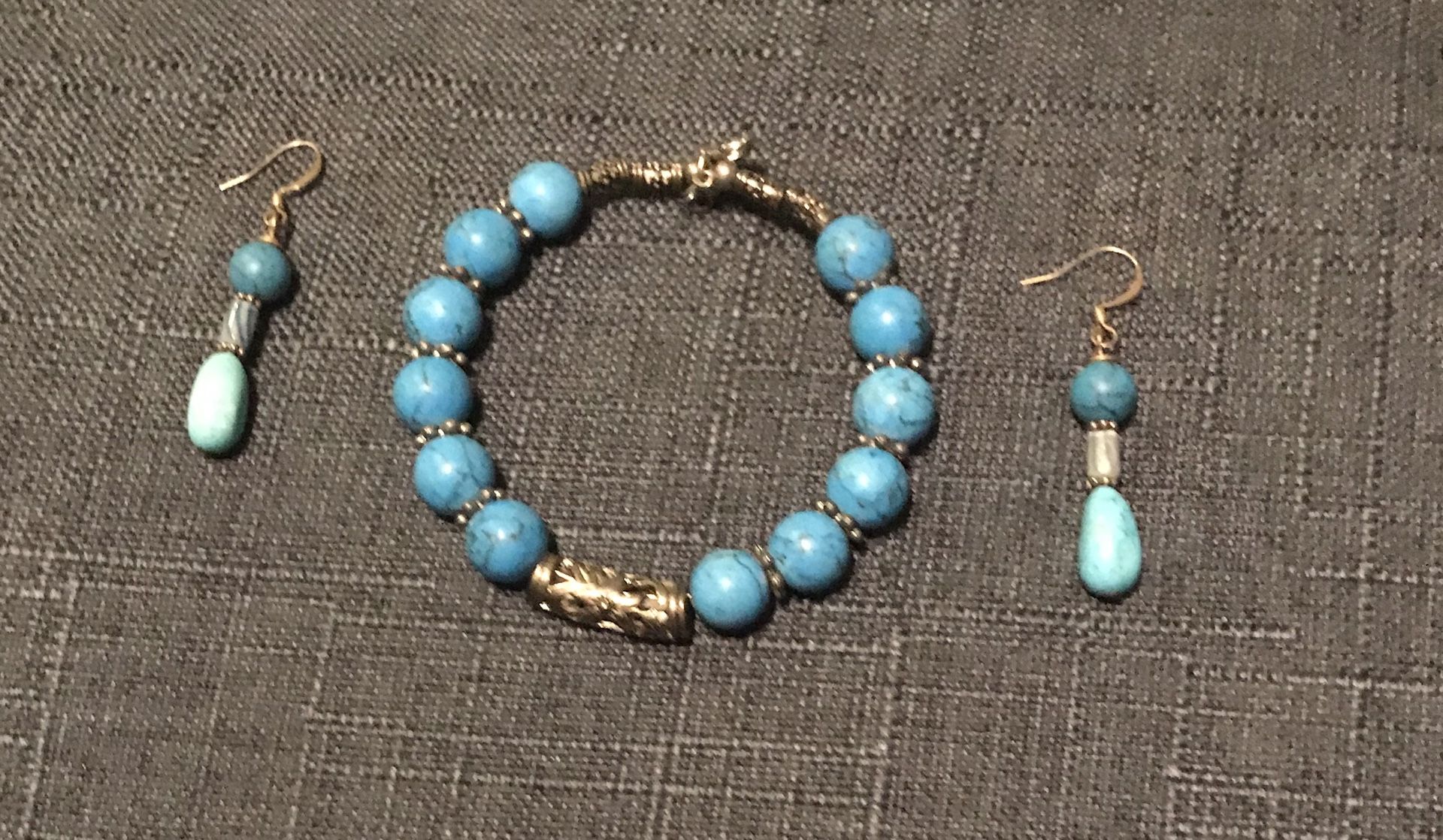 Genuine turquoise bracelet and earring set