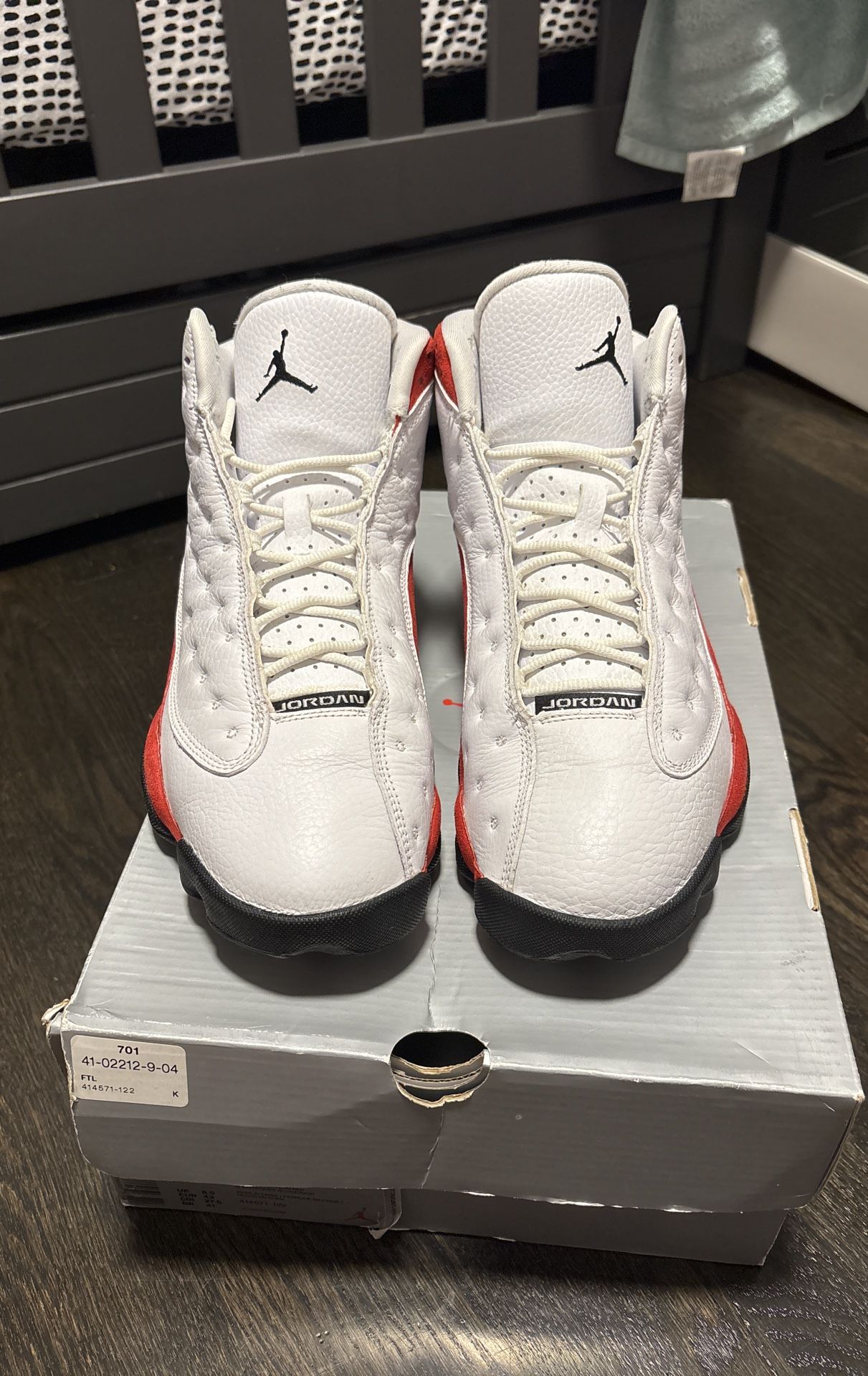 Air Jordan Retro 13 Size 9.5 Cherry display picture 2