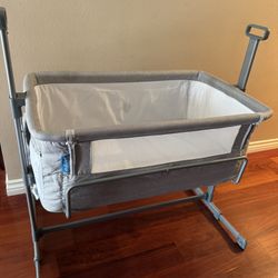 Milliard Baby Bedside Bassinet