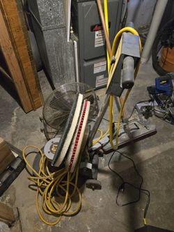 Commercial Floor Scrubber