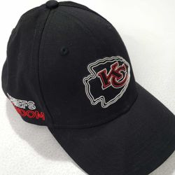 New Era NFL Kansas City Chiefs Football Embroidered Logo Black Cap Hat Adult Adjustable Fit - New!!!
