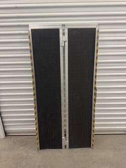 Vevor Folding Threshold-Ramp Model: 12YUIHVO SİZES: 60inch MAXIMUM WEIGHT CAPACITY 800LBS