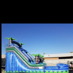 Small And Big Jumpers Audio System For Party’s Or A Event