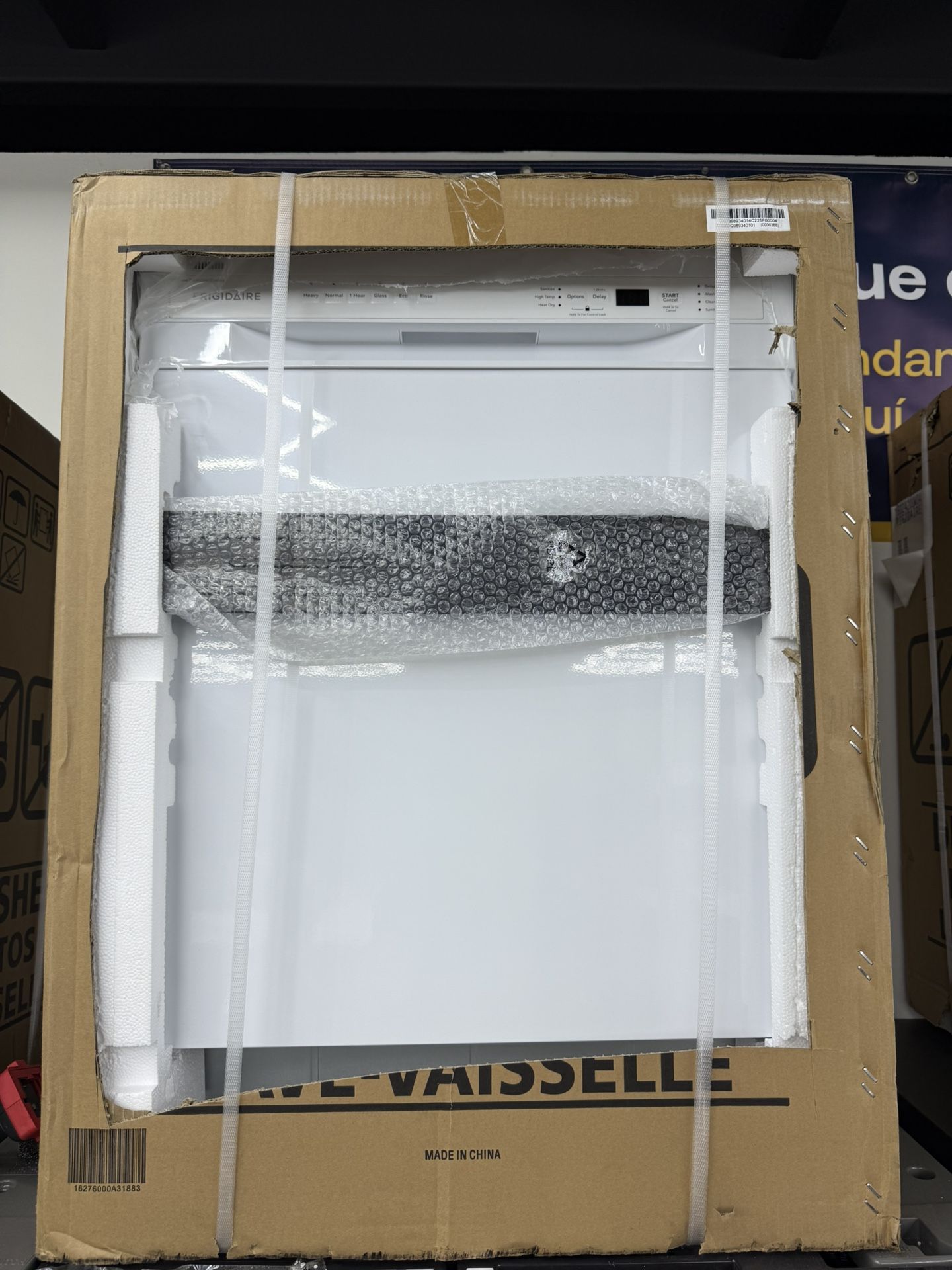 Brand new Frigidaire white Diswasher