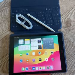 Apple iPad 7th Generation 128GB With Logitech Keyboard and Pencil