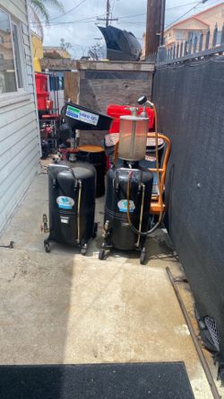 Waste oil and new oil tanks