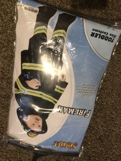 Size 3t fireman costume