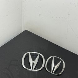 2 pieces Acura emblems