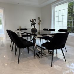 Dinning Table + Chairs