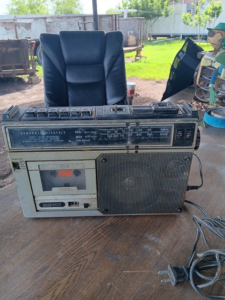 radio ANTIGÜO ""GENERAL ELECTRIC ""