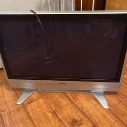 TV 45 In Panasonic  Excellent  Condition 