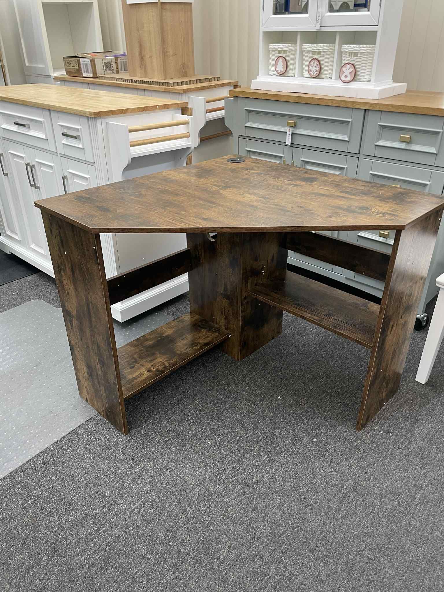 New Assembled Corner Desk, 90 Degrees Triangle Computer Desk for Small Space