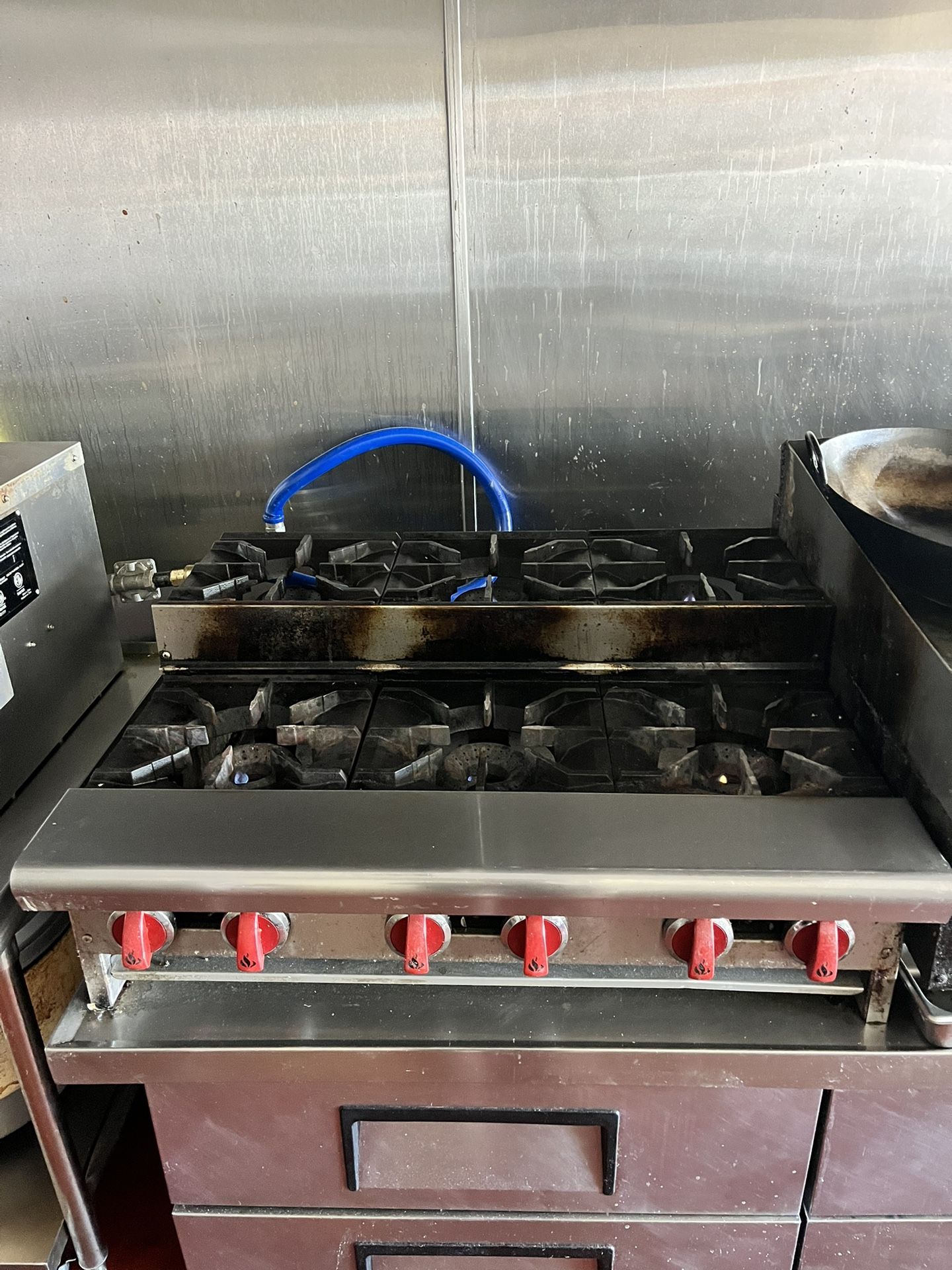 6 Burner Stove