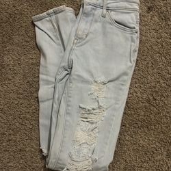 Girl Levi’s jeans
