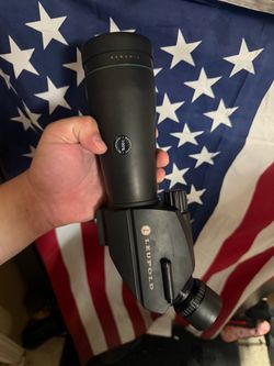 Leupold Sequoia Spotting Scope with Case