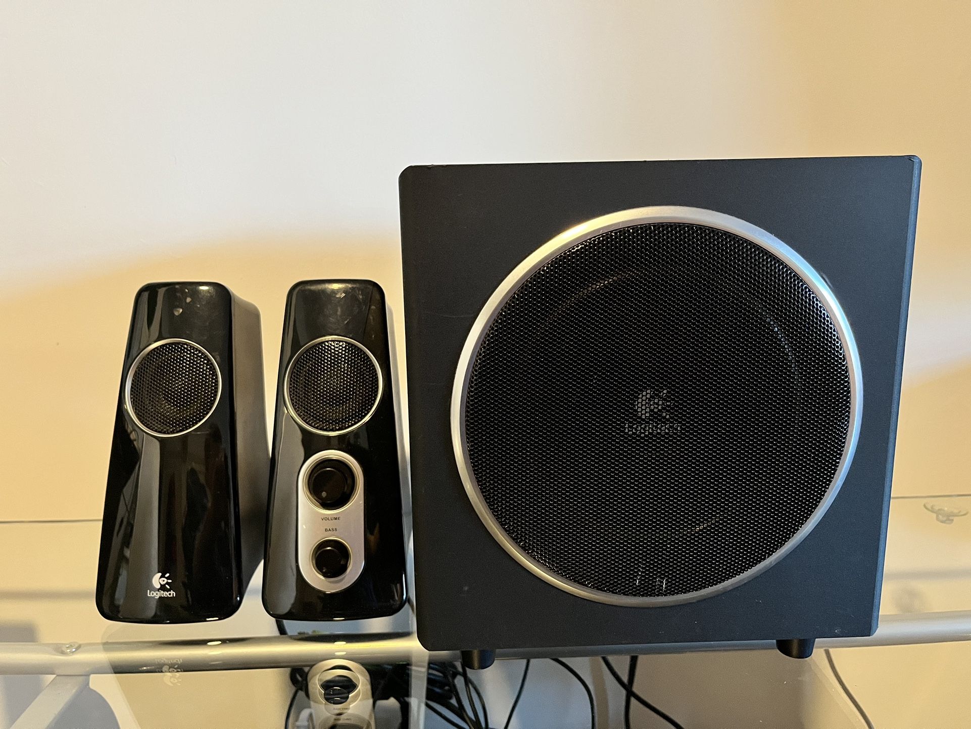 Logitech Speakers With Subwoofer