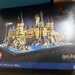 Lego Hogwarts Castle And Grounds Set 76419 *unopened*
