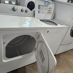 Set Whirpool WASHER And Electric Dryer