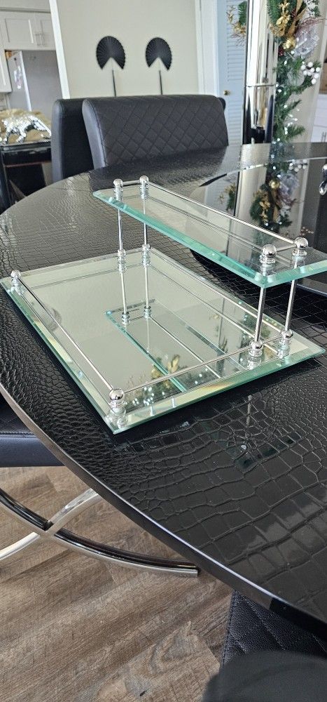 Tempered Glass Mirrored Tray – Perfect for Makeup, Perfume & Skincare Organization
