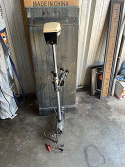 Electric Trolling Motor with Battery Cables