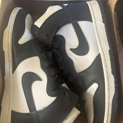 Nike Panda Dunk 
