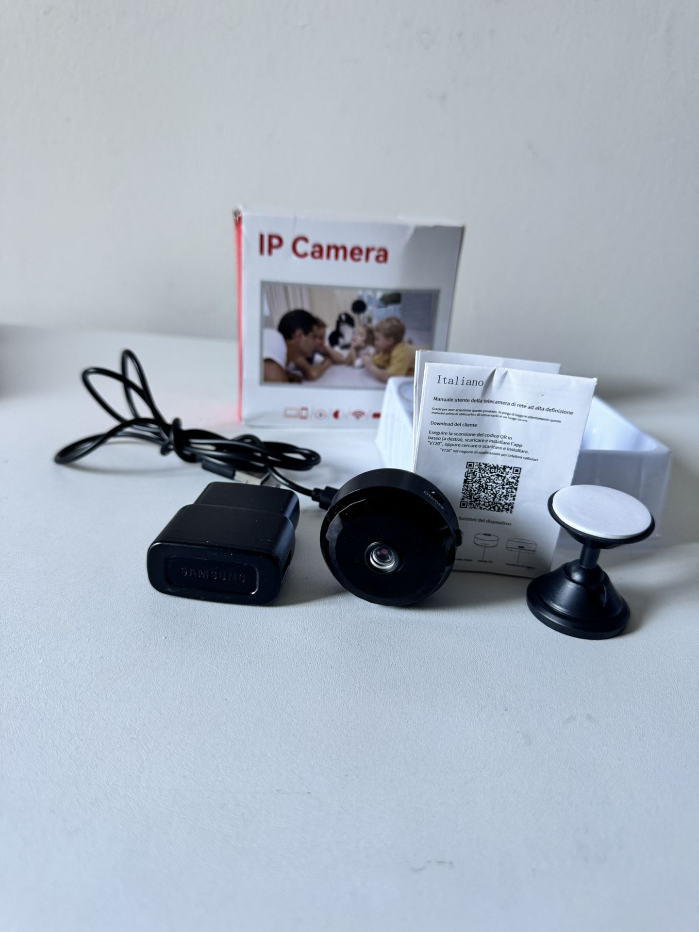 Mini WiFi Surveillance Camera, 2.4G WiFi Monitor Night Vision Motion Detection Camera, Family Security Camera, Monitoring Wide-angle Detection IP