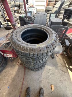 4 llantas 275-65-R18 Goodyear  seminuevas 90 %de vida