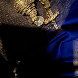 Diamonds W Gold Pendants 