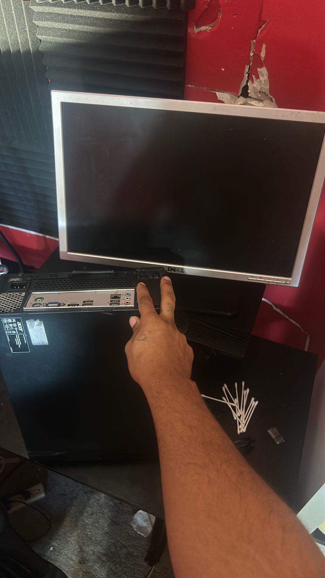 Acer Pc And Dell Monitor