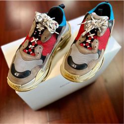 Balenciaga Triple S Grey/Red/Blue Size 43