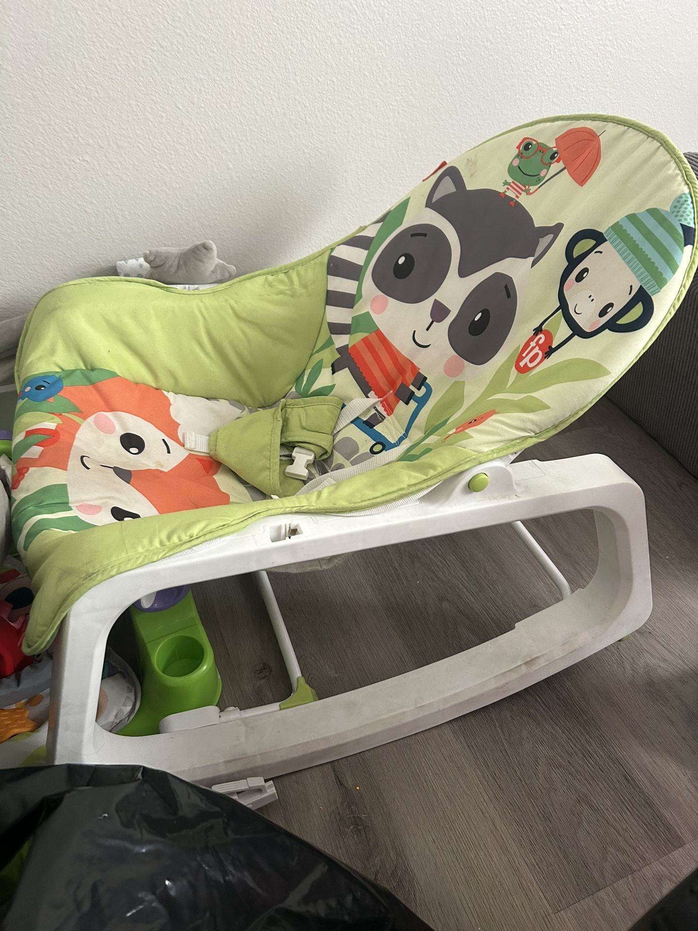 Fisher Price Baby Carrier/swing 
