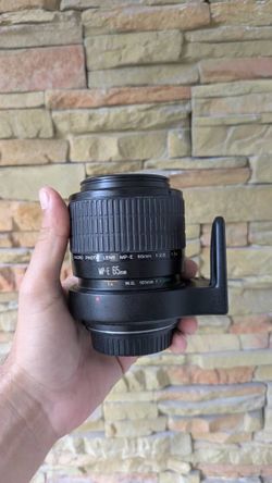 Canon MP-E 65mm f/2.8 1-5x Macro Lens
