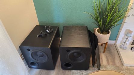 SVS PB2000 subwoofer