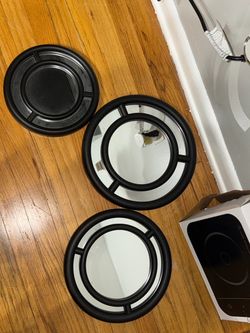Round Black Frame Wall Mirrors Set of 3
