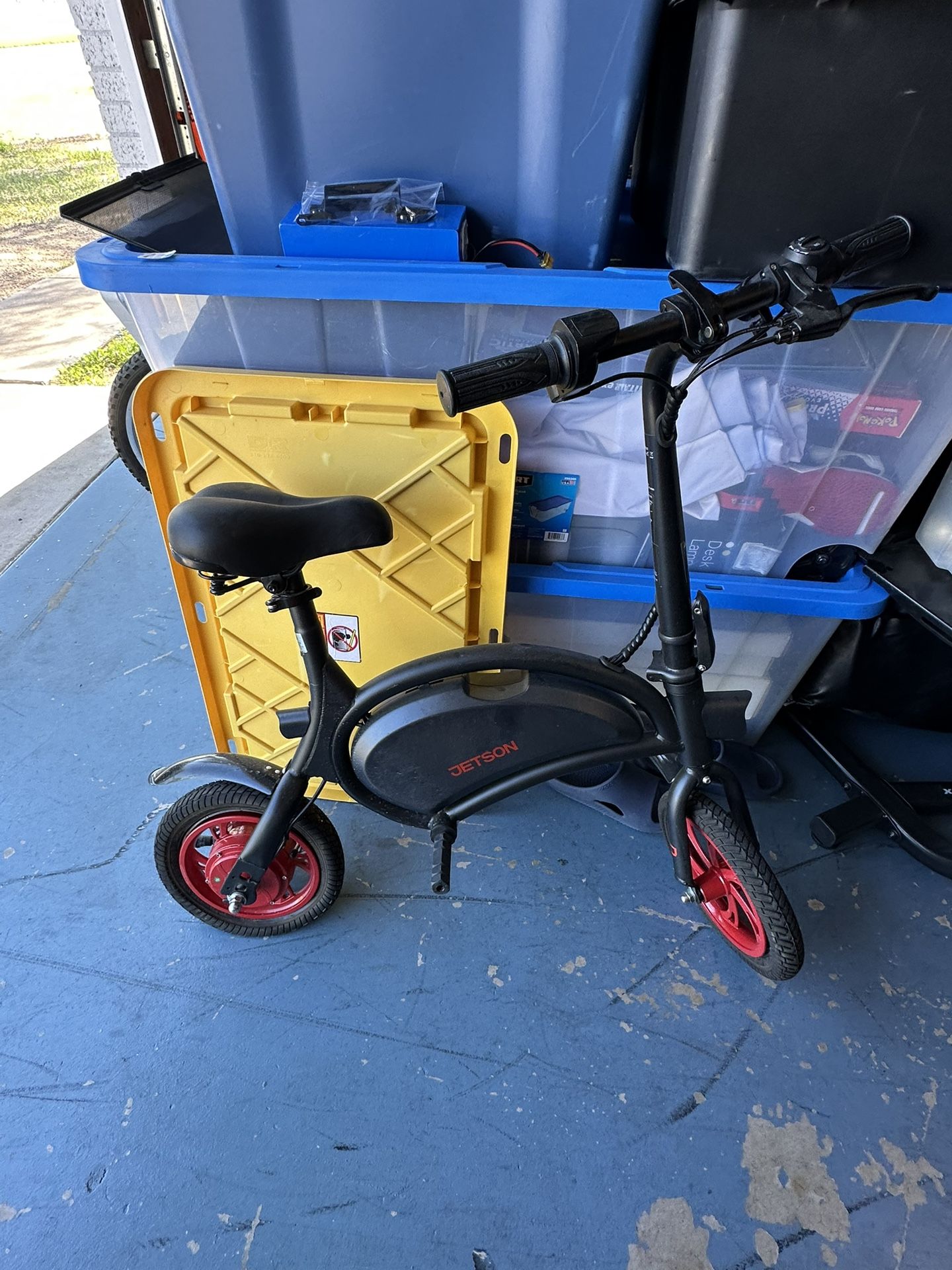 Jetson Electric Bike Priced To Move!!