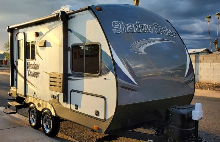 Shadow Cruiser Rear Slide 2015 Shadow Cruiser 18ft With Slide for Sale in Phoenix, AZ - OfferUp
