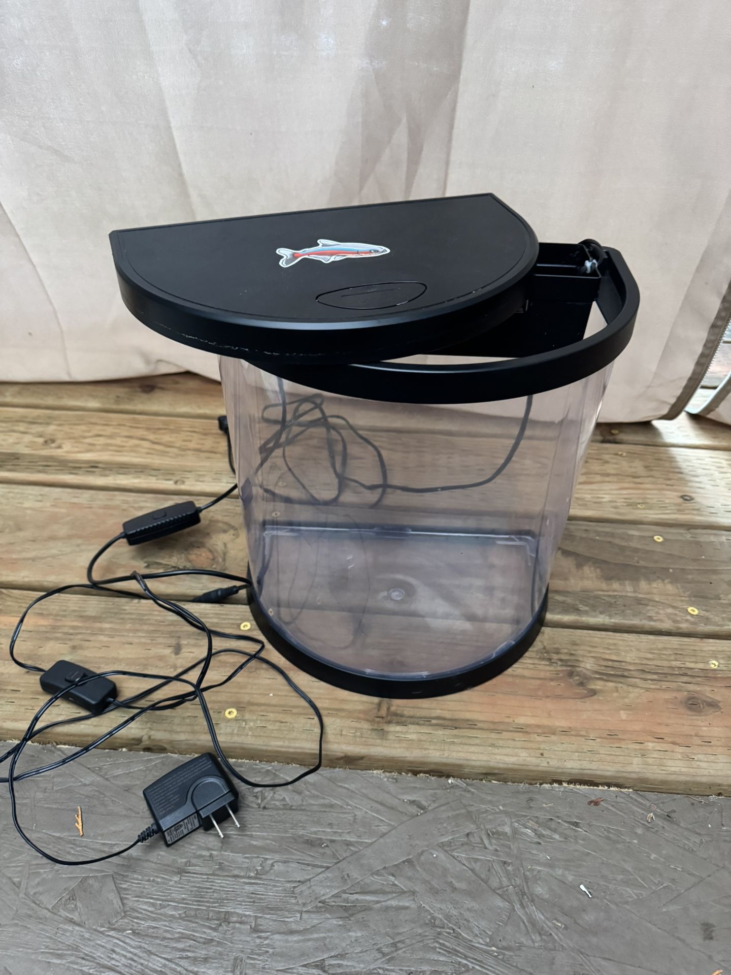 3.5 Gallon Fish Aquarium And Accessories