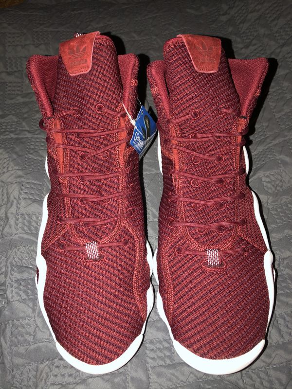 Purchase the Lot Adidas/Nike Shoes 200 for Sale in San