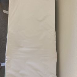 Munchkin Secure Diaper Changing Pad