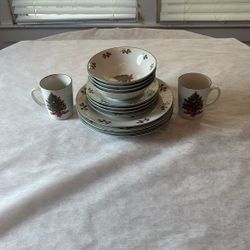 Fine China Christmas Set 