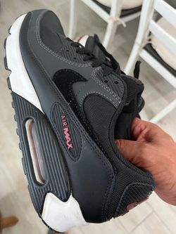 Nike  air max size 11. In excellent condition.