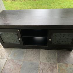Free - Credenza TV Stand