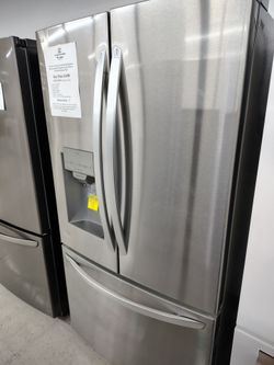 $749 (THIS WEEK ONLY: 50% OFF FRENCH 3 DOOR REFRIGERATORS) LG 28Cu Ft 36 W