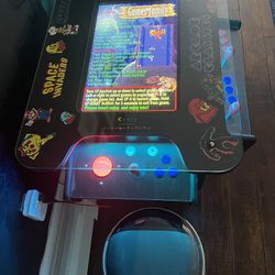 Commercial Arcade Game System  Like New 