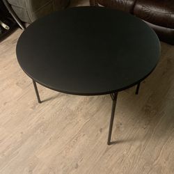 40 Inch Round Black Material Table