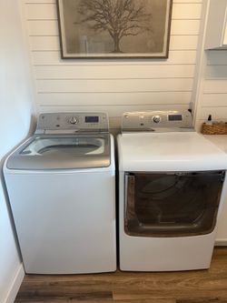 GE Washing Machine & Electric Dry Set