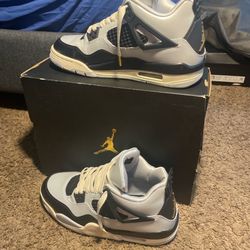 Jordan 4 Retro Phantom Gold 