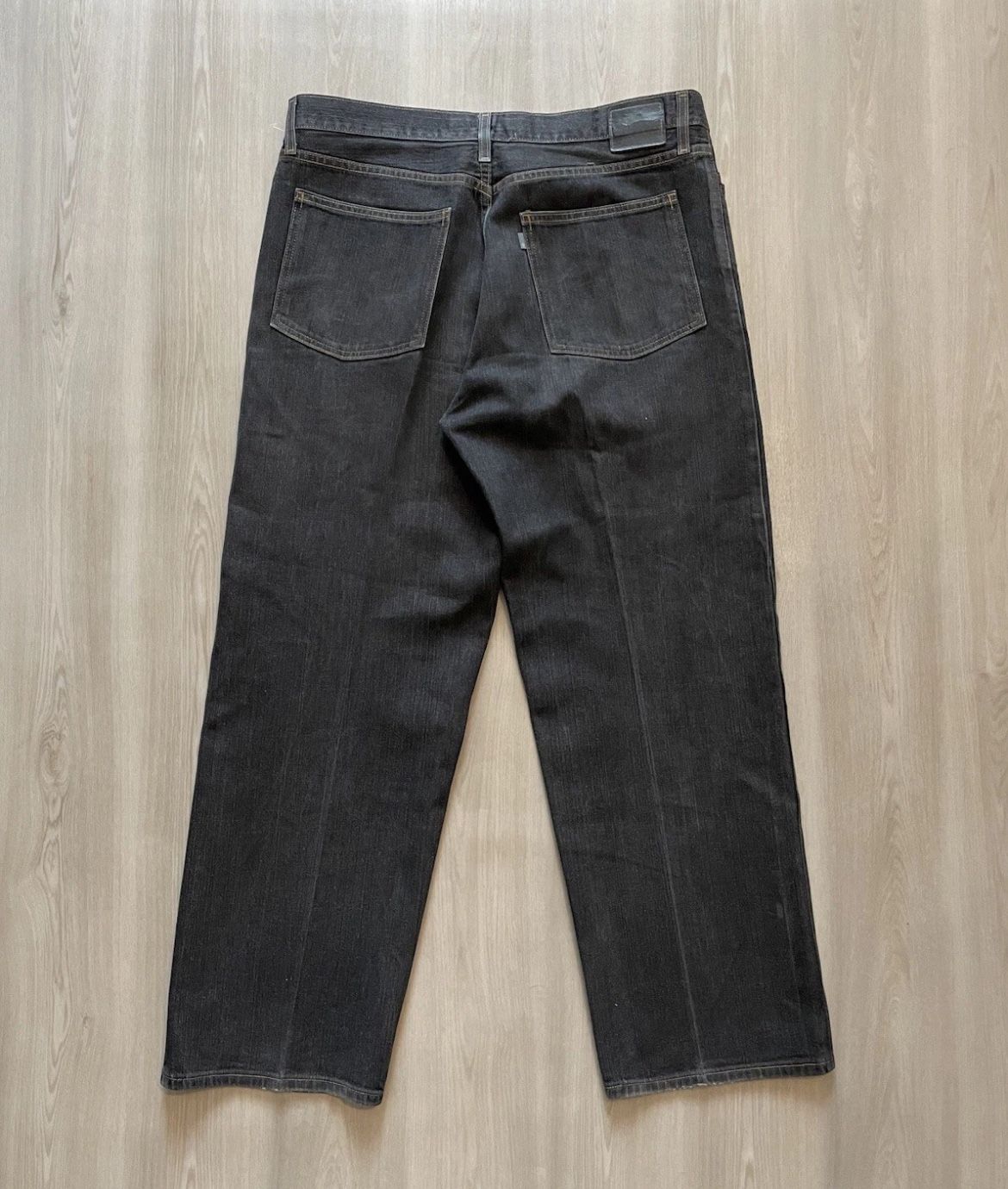 Vintage Y2K Levi’s Silvertab Low Loose Baggy Jeans Tagged 38x32 Fits 40x32