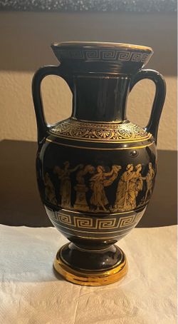 D. Vassilopoulos vase