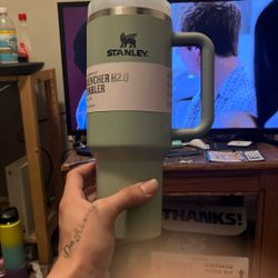 THE QUENCHER H2.0 FLOWSTATE TUMBLER | 40 OZ